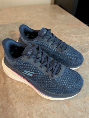 Skechers Performance Go Walk Max Cushioned Arch Fit #125581 Women's Size 7.5